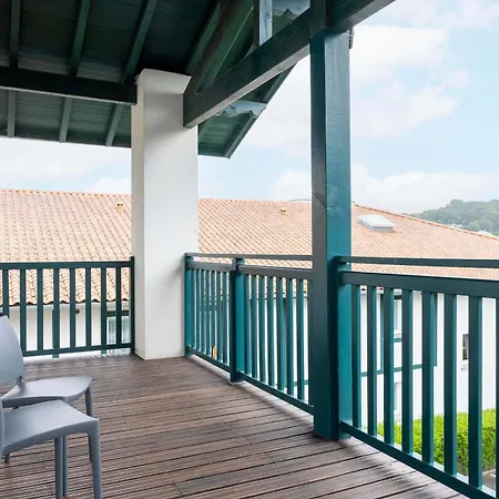 Отель Jean De Luz 2*