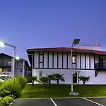 Jean De Luz Hotel