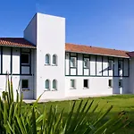 Jean De Luz Hotel