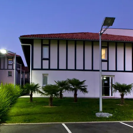 Jean De Luz Hotel 2*