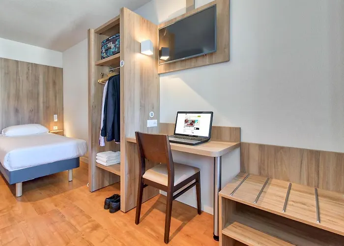 Jean De Luz Hotel 2*