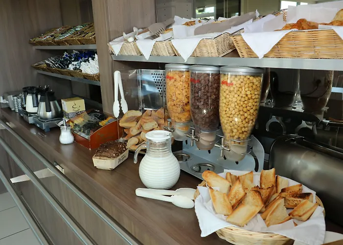 Jean De Luz Hotel 2*